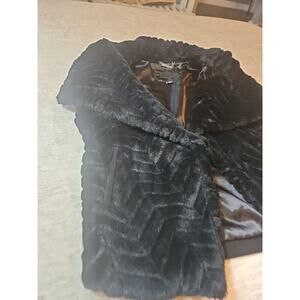 Joujou Vegan Faux Fur Black Vest Size L